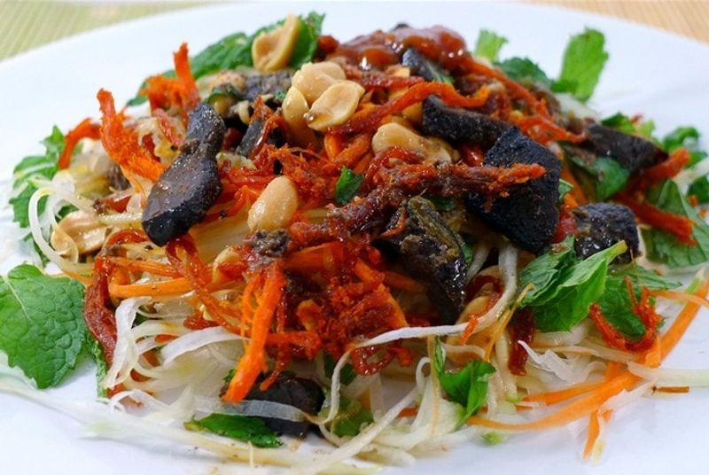 Hanoi Private Tour - Green papaya salad 