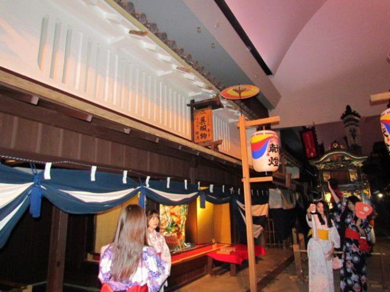 Osaka Private Tour - Young ladies wear yukata or a light cotton kimono.