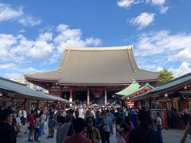 Tokyo Private Tour - Main hall of Sensoji Temple
The Main Hall features a solid reinforced concrete structure with a very tall sloping roof covered in titanium tiles.
The principal Buddhist statue of Sensoji Temple is Sho-Kannon Bosatsu (Bodhisattva), the Buddhist deity of mercy, who empowers in people the ability to release humans from all suffering.
The main hall was designated as a national treasure in 1909.