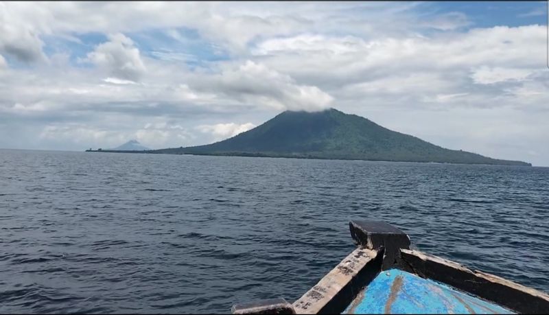 Jakarta Private Tour - Krakatau in the distance