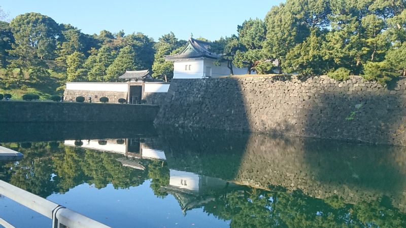 Tokyo Private Tour - La douve de Gaisen