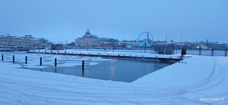 Helsinki Private Tour - South Harbour wintertime 