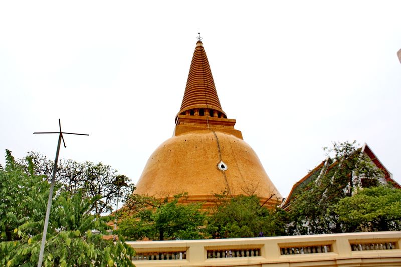 Bangkok Private Tour - Phrapathom Chedi