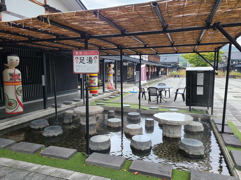 Aomori Private Tour - Inside of the Traditional Crafts Hall “Tsugaru Densho Kogei-Kan” - a free foot bath!