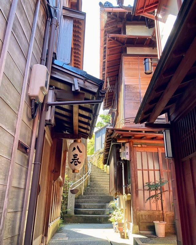 Kanazawa Private Tour - Kazuemachi