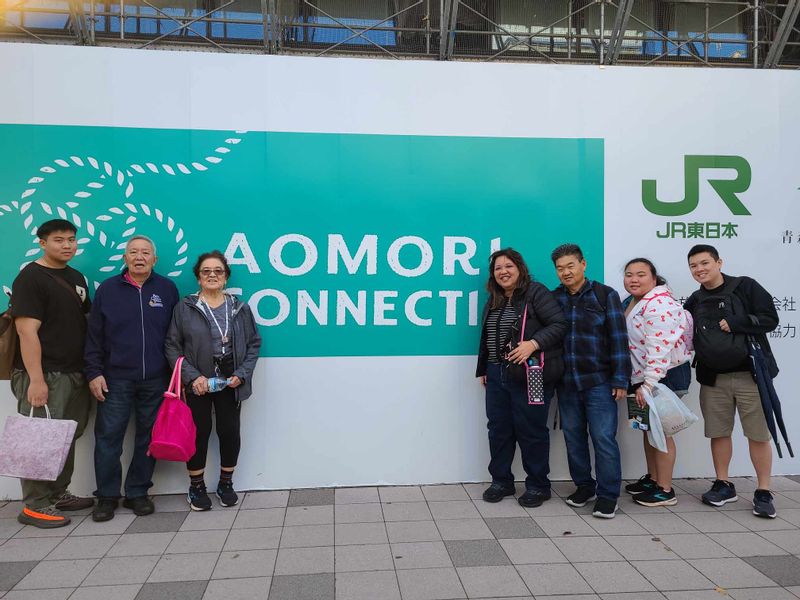 Aomori Private Tour - A tour group enjoying Aomori!