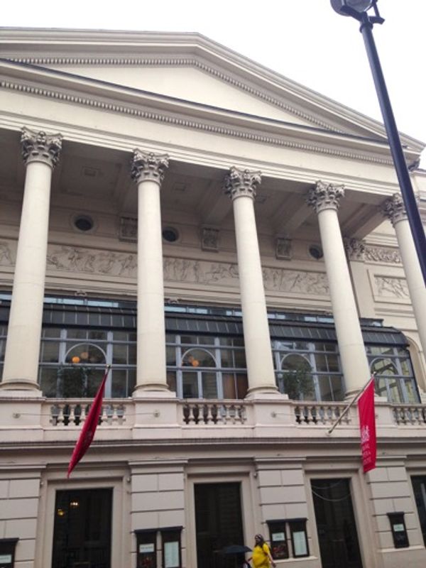 London Private Tour - Royal Opera House