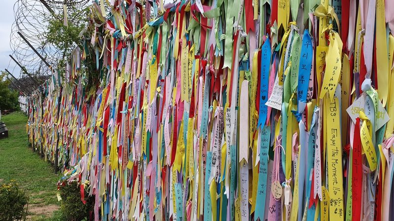 Seoul Private Tour - Imjingak peace park, Wisf ribbon on the wall, photo by Hans