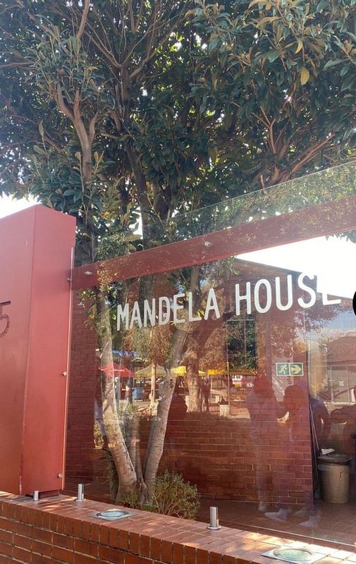 Johannesburg Private Tour - Nelson Mandela house 