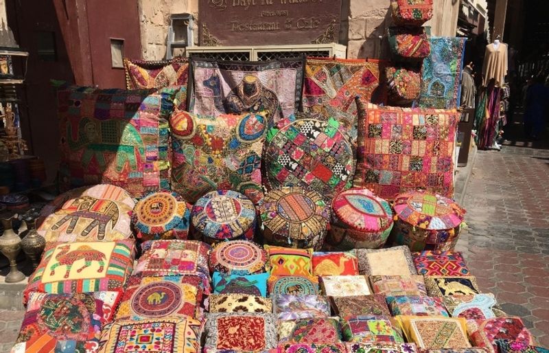 Dubai Private Tour - Textile souk