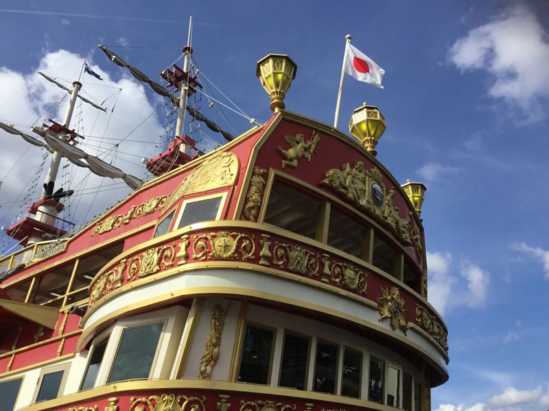 Hakone Private Tour - Pirate ship