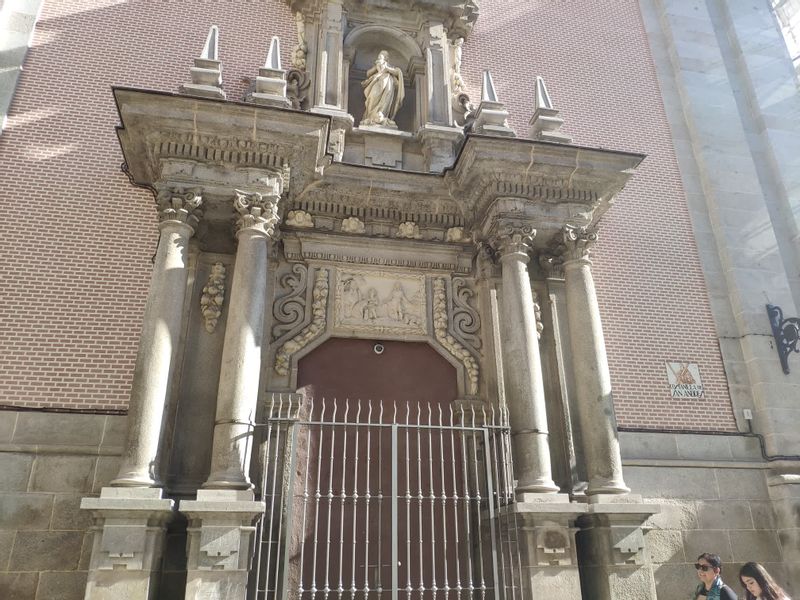 Madrid Private Tour - The western facade of Saint Andrew Church, San Isidro came here to pray.