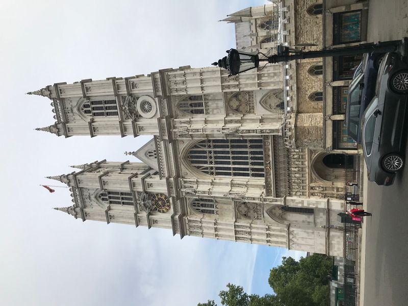 London Private Tour - The famous western entrance to Westminster Abbey 