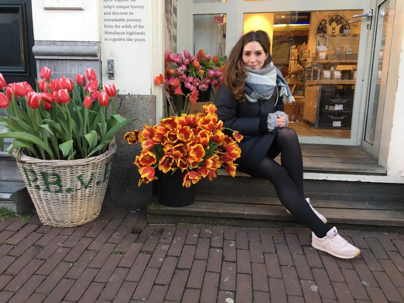 Amsterdam Private Tour - Nous verrons comment l'amour de l'art a influencé la transformation d'un quartier difficile en un quartier bohème et résidentiel des plus populaires. Nous apprendrons également à distinguer un Jordaaner natif de tout autre habitant de la ville.