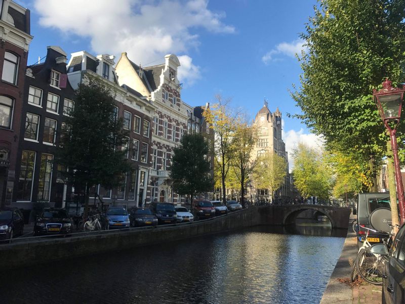 Amsterdam Private Tour - Et il y a plus que suffisamment de canaux confortables et de galeries d'art agréables ici aussi.