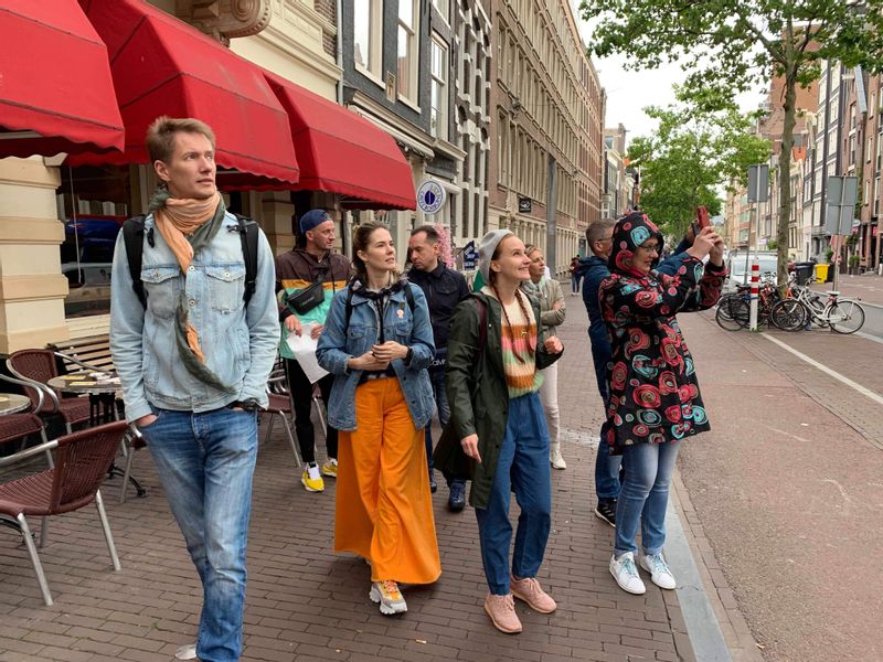 Amsterdam Private Tour - Nous essaierons de comprendre comment l'un des pays les plus libres et les plus avancés du monde est né, et comment cela se ressent d'être un Amstellodamois aujourd'hui.