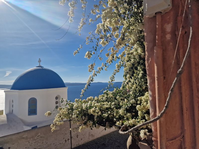 Santorini Private Tour - blue dome