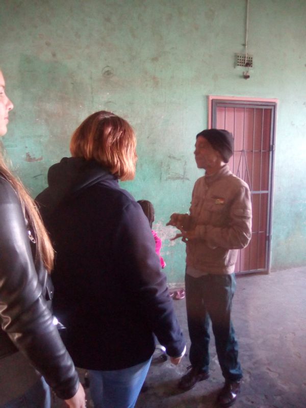 Cape Town Private Tour - Rich history in side 1 of the compounds built by government to shelter some men .
Today a family lives in this small rooms.