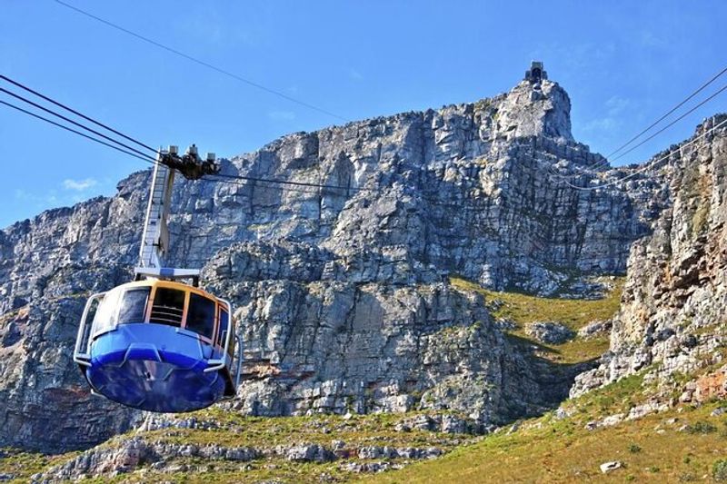 Cape Town Private Tour - Cable car with the upper cable station in site