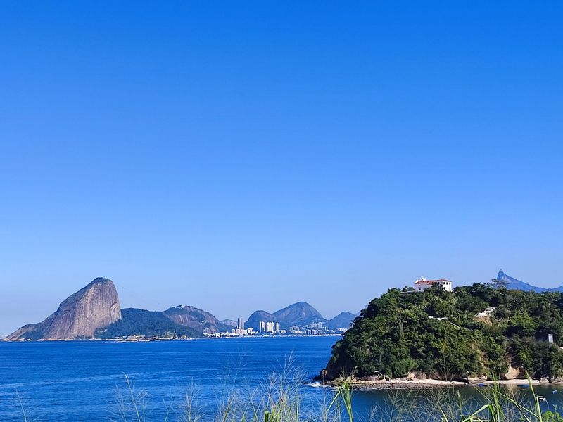 Rio de Janeiro Private Tour - View from MAC Museum with Sugar Loaf moutain in the back