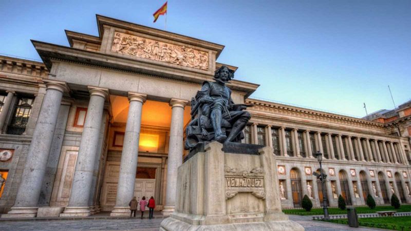 Madrid Private Tour - Prado Museum Velazquez Gate