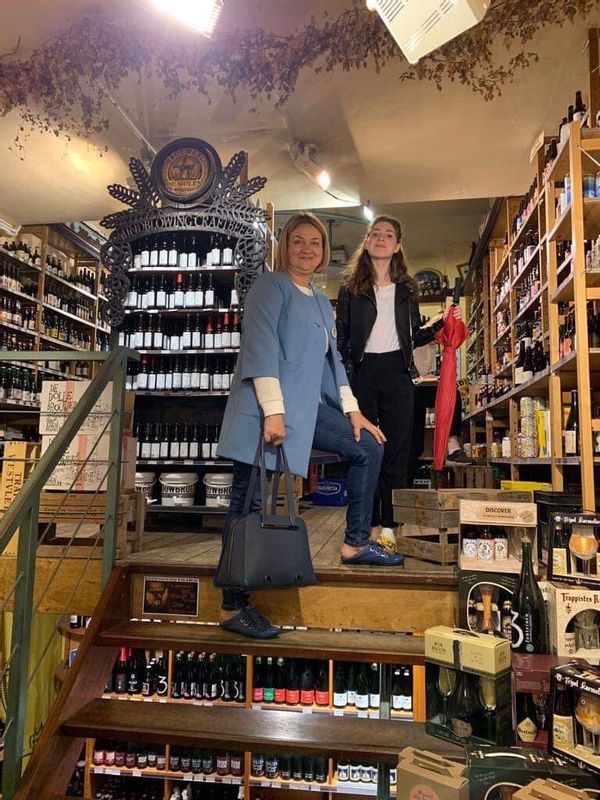 Amsterdam Private Tour - In fact, what we eat and drink reflects history, traditions, and national character. So this tour is not only damn delicious, but also incredibly exciting, rich and fun.