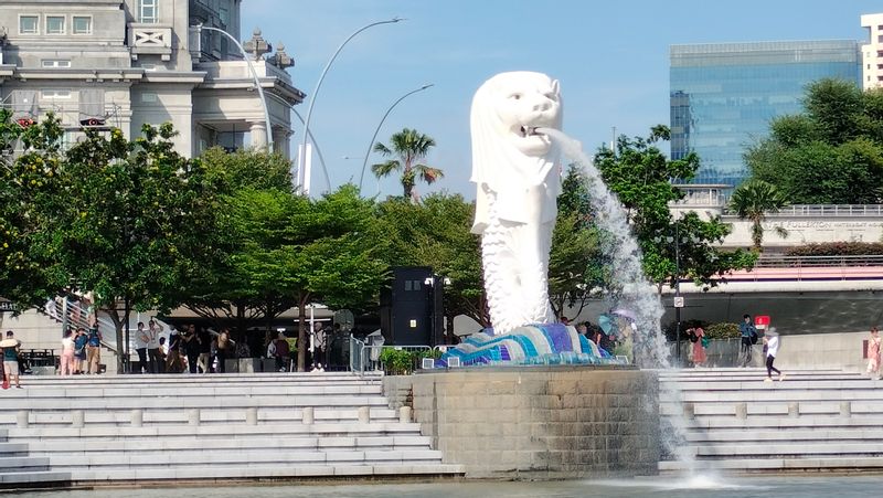 Singapore Private Tour - Merlion Singapore