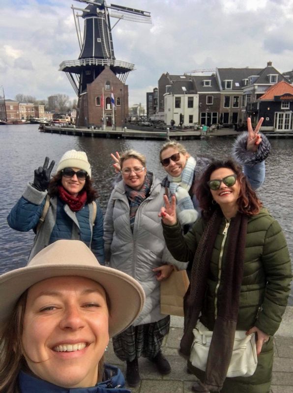 Haarlem Private Tour - This is an individual tour, that is why we will be telling you everything that interests you: country's history, Dutch economy, local traditions, innovations, design, traditional cuisine, art, social and ecological projects etc. We guarantee that after all you will have a clear image about the country and local people.