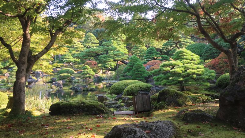 Shimane Private Tour - Yushien greenery Garden