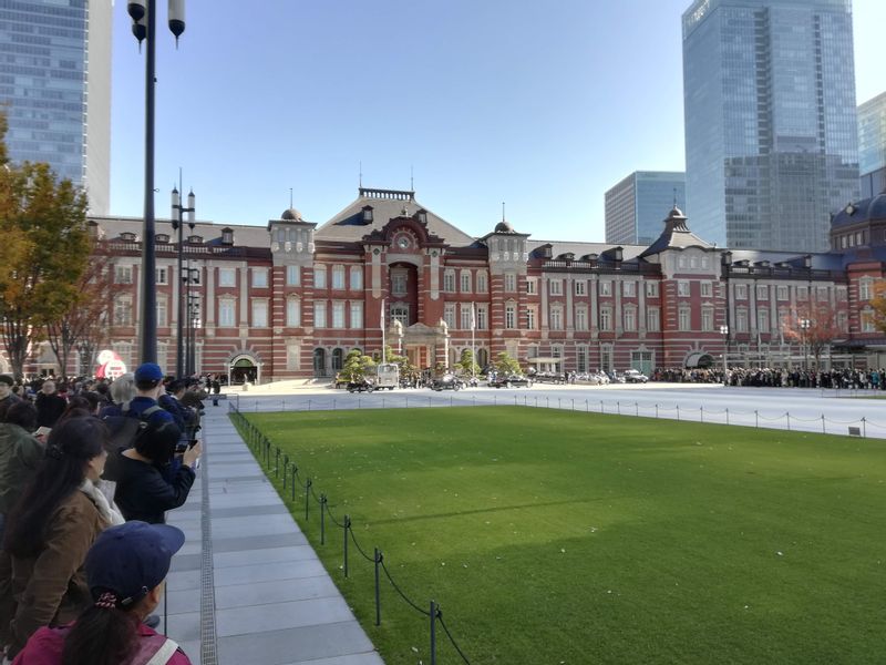 Tokyo Private Tour - Gare de Tokyo