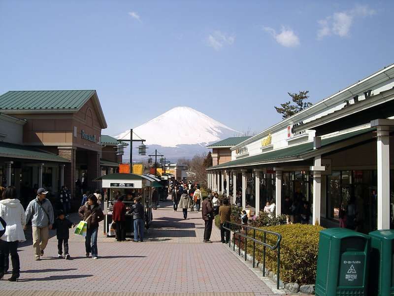 Mount Fuji Private Tour - Gotemba Premium Outlet. A large outlet near Mt. Fuji. You can enjoy shopping with reasonable Prices.