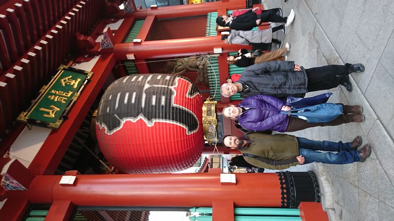 Tokyo Private Tour - Kaminarimon at Asakusa