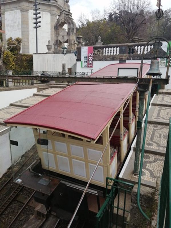 Porto Private Tour - Funicular in Braga to the top of the hill (runs with water)