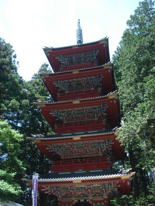 Nikko Private Tour - Pagodas are for Buddhist temples but here in Toshogu Shrine, you can see a lot of Buddhism related structures.