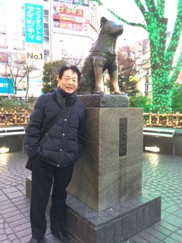 Tokyo Private Tour - Faithful dog statue at square before JR Shibuya station.  The dog waited for his master every evening because it didn't know its master already passed away by accident. People are moved with its faithful mind.     
