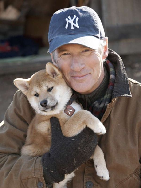 Tokyo Private Tour - Richard Gere plays a main actor of American movie, The Dog's Tale.  It's pity but beautiful story,,,