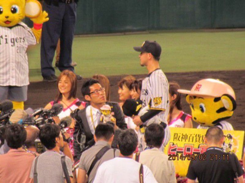 Osaka Private Tour - A Hero is interviewed.