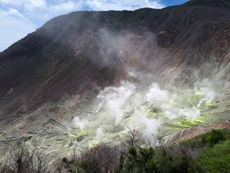 Hakone Private Tour - Hakone Owakudani Valley.  Volcanic activity is excitingly energetic