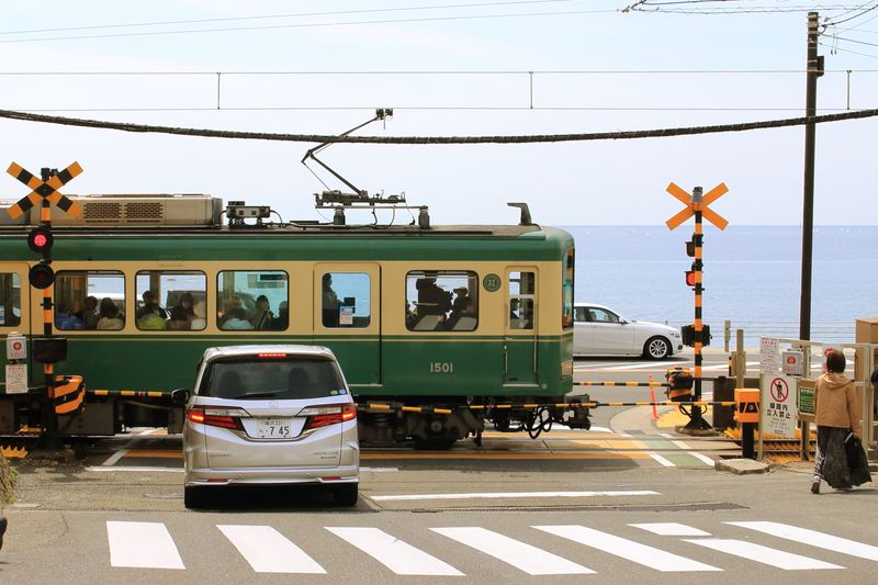 Kamakura Private Tour - Kamakura High School Railway Crossing