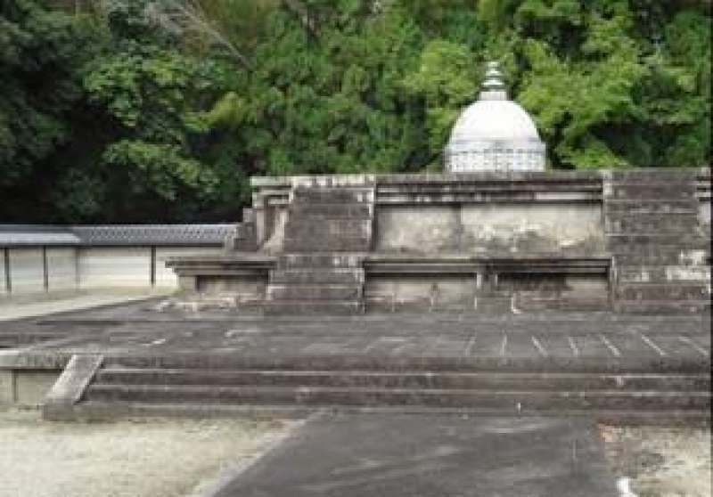 Nara Private Tour - Toshodai-ji Temple Kaidanntou(Ordination place).
This has been the place where the ordination ceremony of Buddhist monks is carried out.