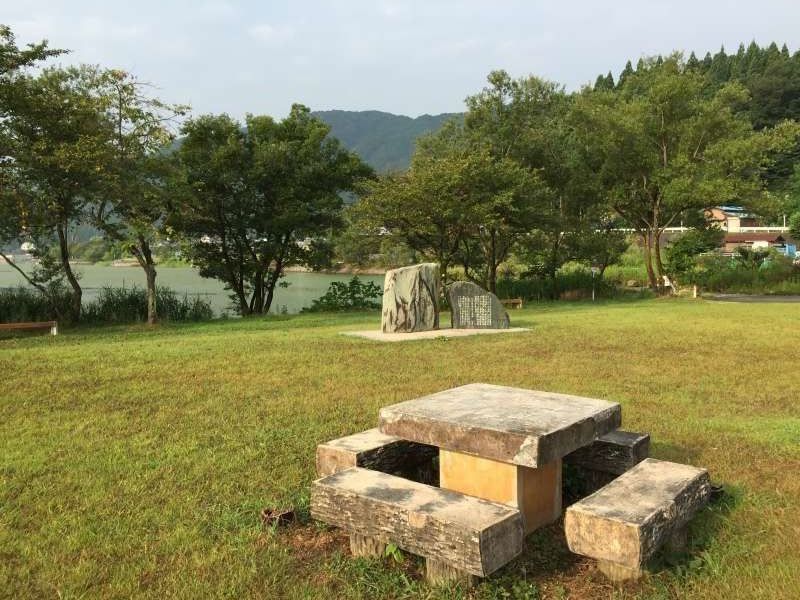 Shiga Private Tour - [Aug.] The Lake Yogo Park in Front of the Visitor Center (1 of 2)