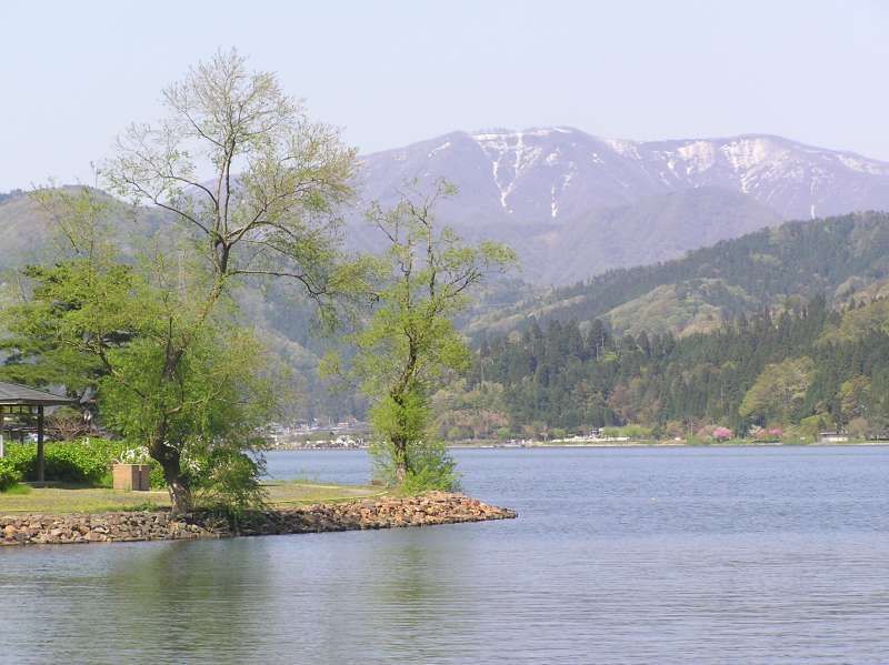 Shiga Private Tour - [May] Lake Yogo in Idyllic Spring Day