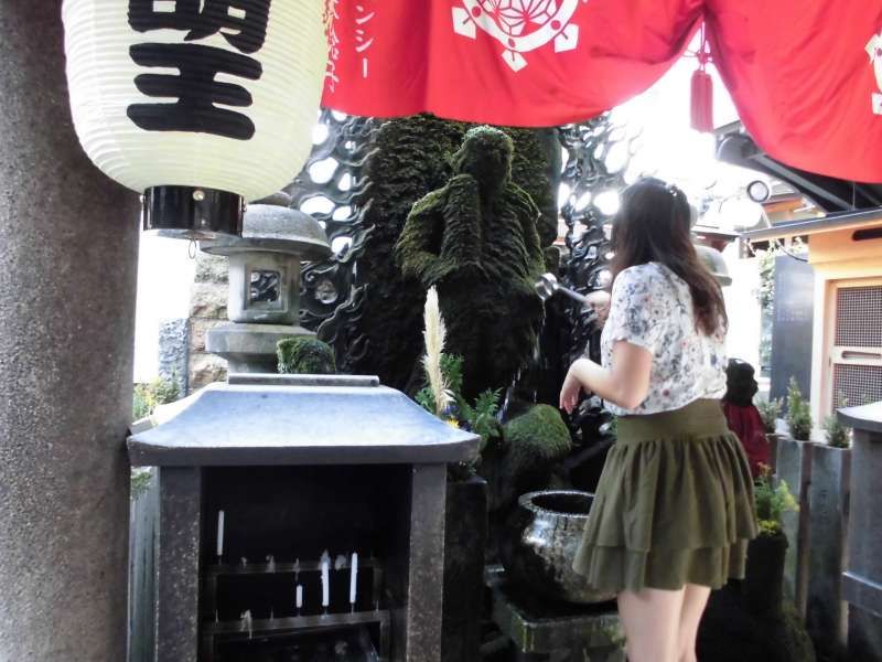 Osaka Private Tour - Hozenji Temple at Dotonbori