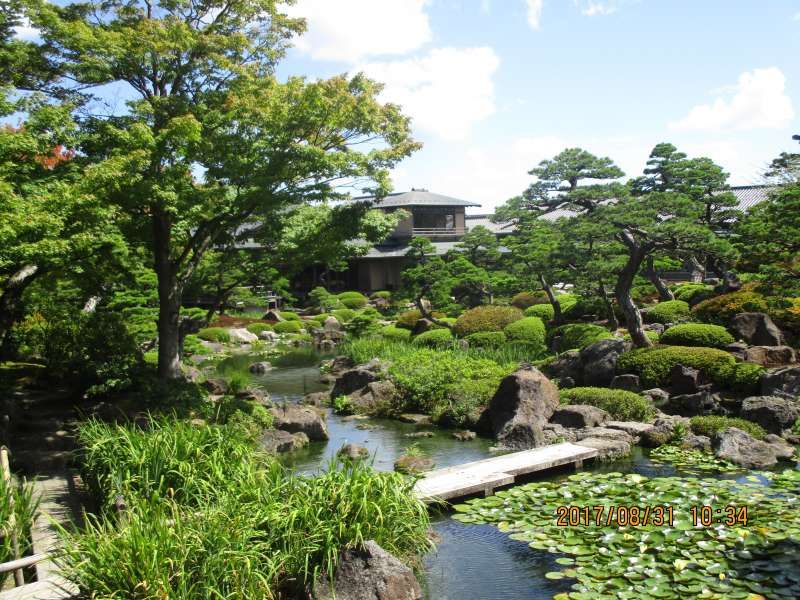 Tottori Private Tour - Beautiful green garden in Yuushien