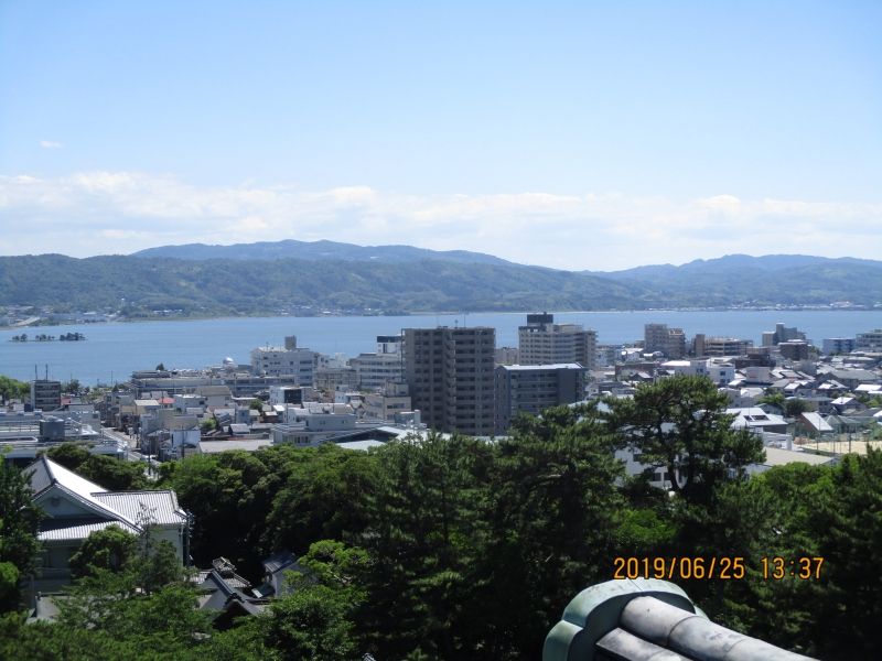 Tottori Private Tour - From the top of the castle we see the lake of Shinji