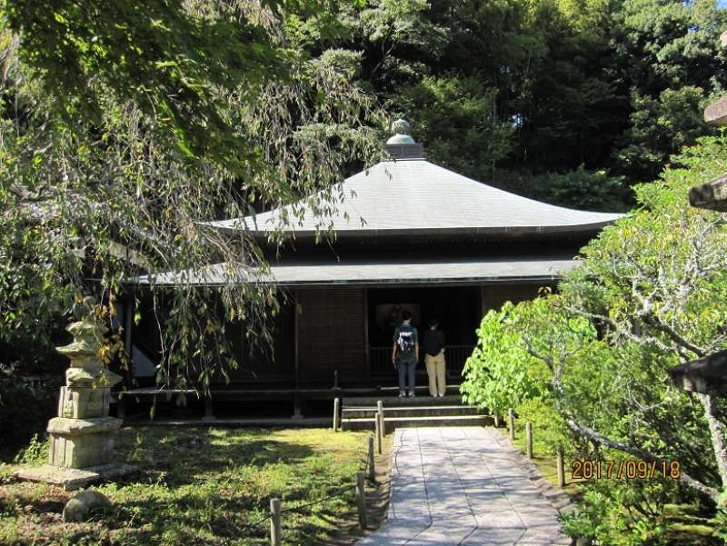 Kamakura Private Tour - Tokei-ji temple:Its founder is the wife of Hojo Tokimune.