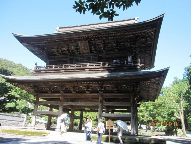 Kamakura Private Tour - Engaku-ji temple:Built in the 13th century.  Located very near Kitakamakura station, it's easy to visit.