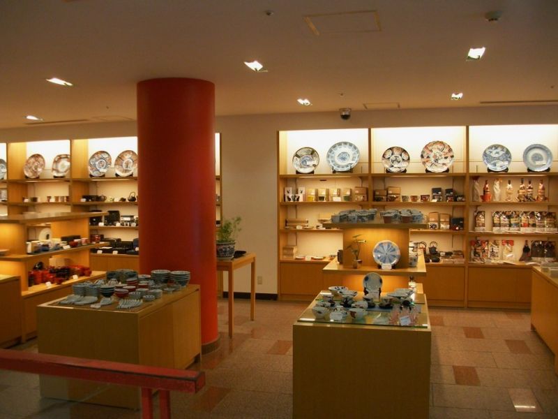 Tokyo Private Tour - "Oriental Bazaar" where you can find traditional crafts, Japanese art, antique and so-on