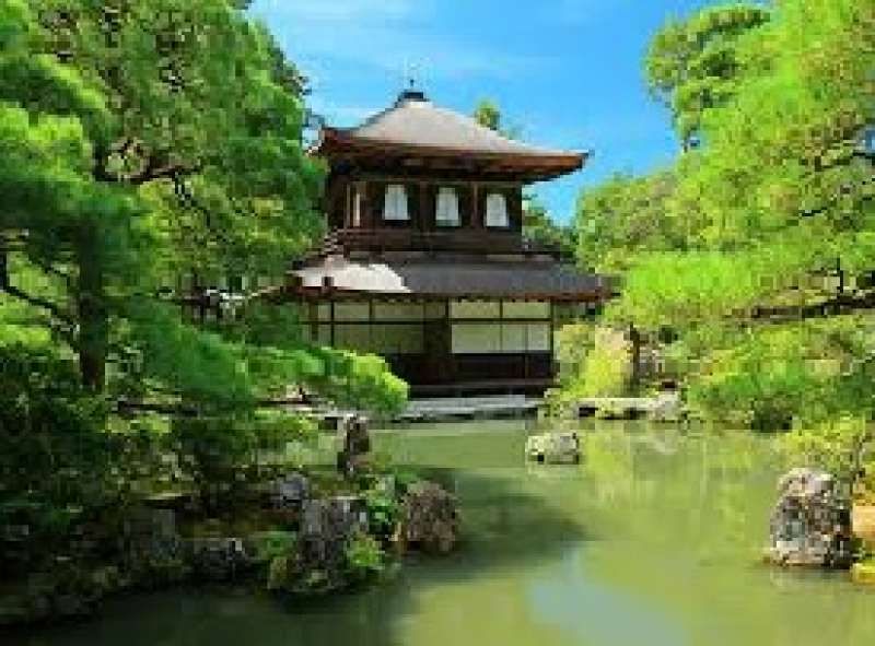 Kyoto Private Tour - This construction was build by Shogun Yoshimasa to spent his secluded life. He loved arts and entertainments. Here, you can find beginning of Japanese beauty.