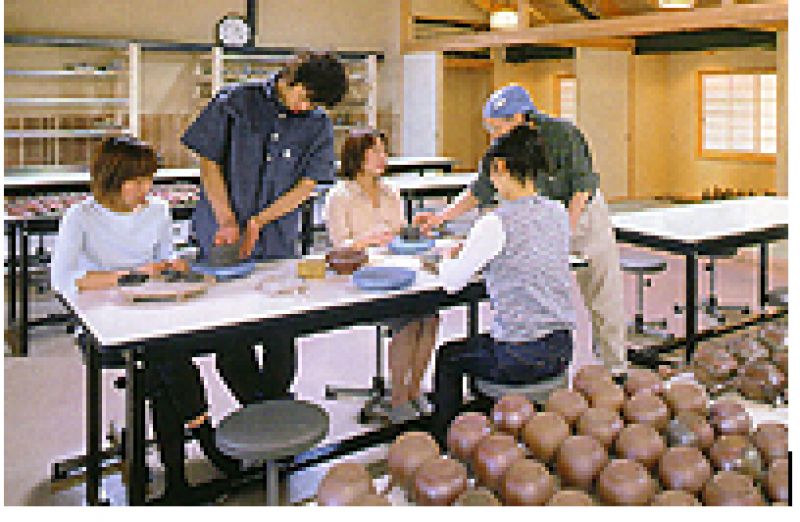 Okayama Private Tour - You can make your own Bizen Ware by yourself.